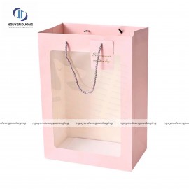 Túi giấy cửa sổ Mica quai dây kèm tag