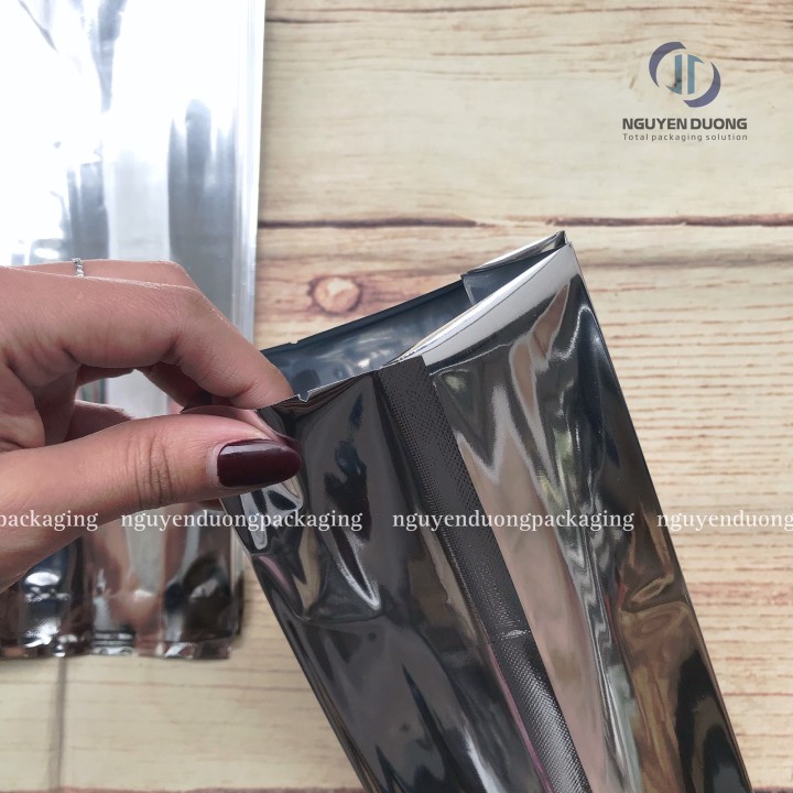 Túi bạc bóng Mpet xúp hông