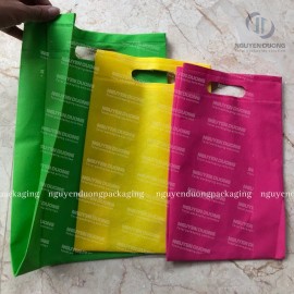 Túi vải đột quai xếp hông