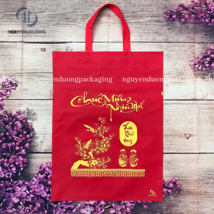 Túi vải không dệt đựng Lịch in Chúc Mừng Năm Mới dạng Phẳng đột lỗ/quai rời