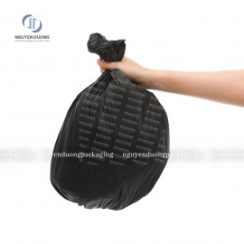 Túi nilon đen đựng rác loại 10kg vừa thùng sơn